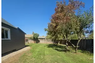 1875 W 18th Ave, Eugene, OR 97402 - Photo 28