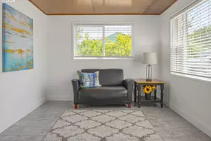 1875 W 18th Ave, Eugene, OR 97402 - Photo 6