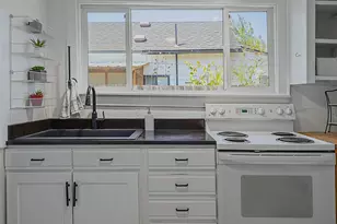 1875 W 18th Ave, Eugene, OR 97402 - Photo 16