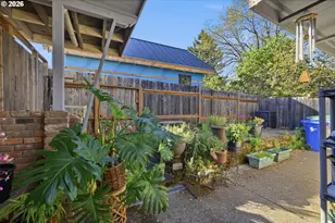 2296 Pierce St, Eugene, OR 97405 - Photo 22