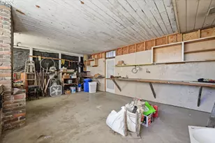 2296 Pierce St, Eugene, OR 97405 - Photo 20