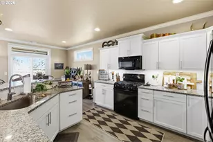 591 Argon Ave, Eugene, OR 97404 - Photo 14