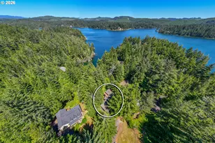 4995 Lake Dr, Florence, OR 97439 - Photo 10