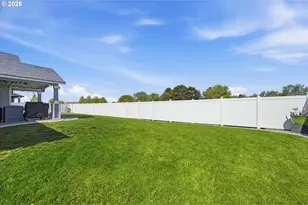 384 SW Cottonwood Dr, Hermiston, OR 97838 - Photo 24
