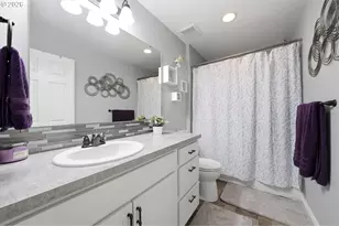 384 SW Cottonwood Dr, Hermiston, OR 97838 - Photo 16