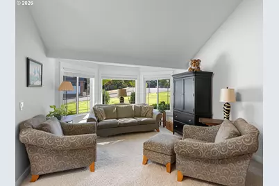 21247 SW Teton Ave, Tualatin, OR 97062 - Photo 4