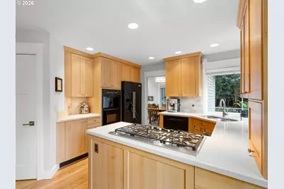 21247 SW Teton Ave, Tualatin, OR 97062 - Photo 10