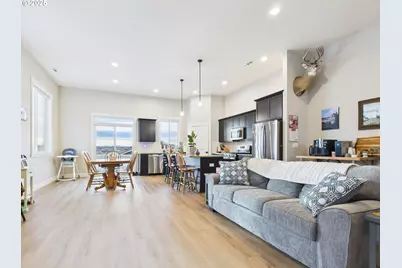 862 E Autumn Ave, Hermiston, OR 97838 - Photo 6