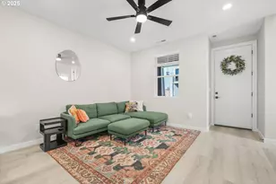 8069 SE Orion Ln, Hillsboro, OR 97123 - Photo 4