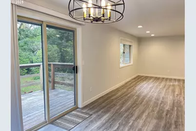 2040 11th St, Florence, OR 97439 - Photo 14