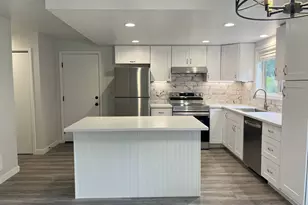 2040 11th St, Florence, OR 97439 - Photo 12