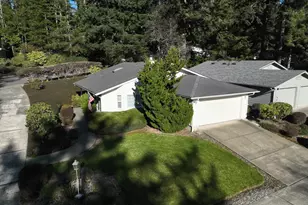 1389 Glenwood Dr, Brookings, OR 97415 - Photo 2