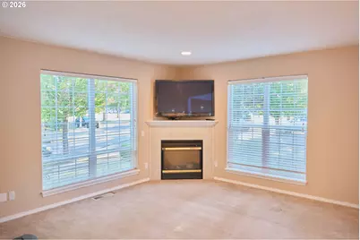 2412 NW Meadows Dr, McMinnville, OR 97128 - Photo 6