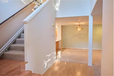 2412 NW Meadows Dr, McMinnville, OR 97128 - Photo 4