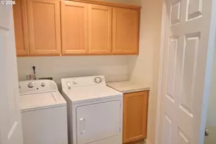 2412 NW Meadows Dr, McMinnville, OR 97128 - Photo 30