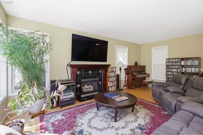 721 Brookside Dr, Eugene, OR 97405 - Photo 6