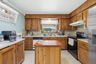 80107 Pioneer St, Tygh Valley, OR 97063 - Photo 12