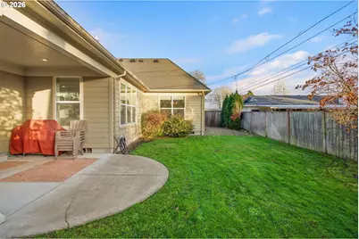 1674 Gilham Rd, Eugene, OR 97401 - Photo 46