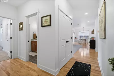 1674 Gilham Rd, Eugene, OR 97401 - Photo 24