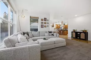 1674 Gilham Rd, Eugene, OR 97401 - Photo 12