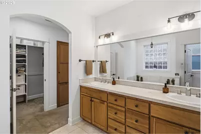 1674 Gilham Rd, Eugene, OR 97401 - Photo 32