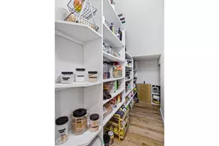 1674 Gilham Rd, Eugene, OR 97401 - Photo 22