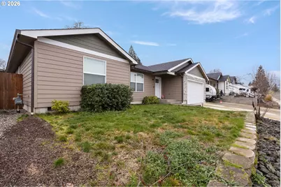 645 SE Garden Way Dr, Winston, OR 97496 - Photo 1