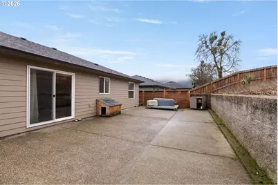 645 SE Garden Way Dr, Winston, OR 97496 - Photo 40