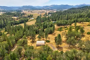 900 Mulberry Ln, Roseburg, OR 97471 - Photo 32