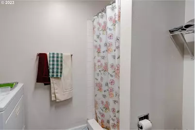 6097 SW Valley Ave, Beaverton, OR 97008 - Photo 22