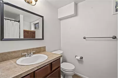 701 NE 194th Ave, Portland, OR 97230 - Photo 32