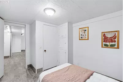 2817 NE Weidler St, Portland, OR 97232 - Photo 16