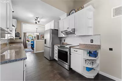 1705 N Terry St, Portland, OR 97217 - Photo 12
