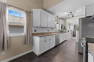 1705 N Terry St, Portland, OR 97217 - Photo 10