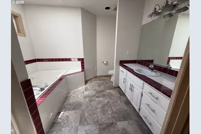 16628 SW Jordan Way, Portland, OR 97224 - Photo 18