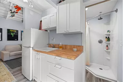 226 N Page St, Portland, OR 97227 - Photo 36