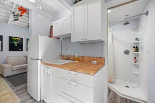 226 N Page St, Portland, OR 97227 - Photo 36