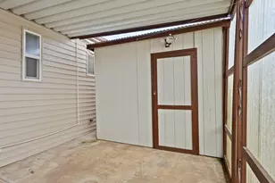 2901 E 2nd St, Newberg, OR 97132 - Photo 6