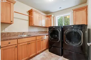 10956 SW Bretton Ct, Tigard, OR 97224 - Photo 24