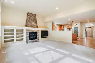 10956 SW Bretton Ct, Tigard, OR 97224 - Photo 8