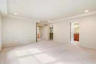 10956 SW Bretton Ct, Tigard, OR 97224 - Photo 14