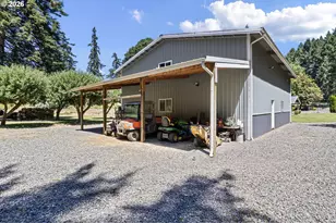 1462 Schad Rd, Elkton, OR 97436 - Photo 36