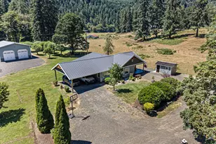 1462 Schad Rd, Elkton, OR 97436 - Photo 4