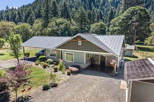 1462 Schad Rd, Elkton, OR 97436 - Photo 2