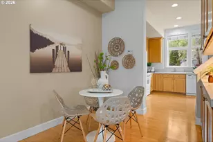 723 NE Tillamook St, Portland, OR 97212 - Photo 10