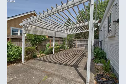 1035 NE Ford St, McMinnville, OR 97128 - Photo 28