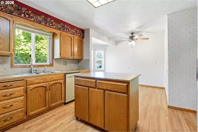 429 Stoneway Dr NW, Salem, OR 97304 - Photo 16