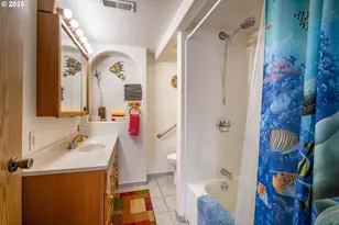 318 N Hwy 101, Depoe Bay, OR 97341 - Photo 44