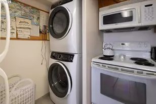 318 N Hwy 101, Depoe Bay, OR 97341 - Photo 40