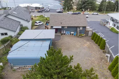 318 N Highway 101, Depoe Bay, OR 97341 - Photo 6